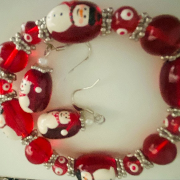 Festive Snowman Beaded Earrings - Picture 1 of 4